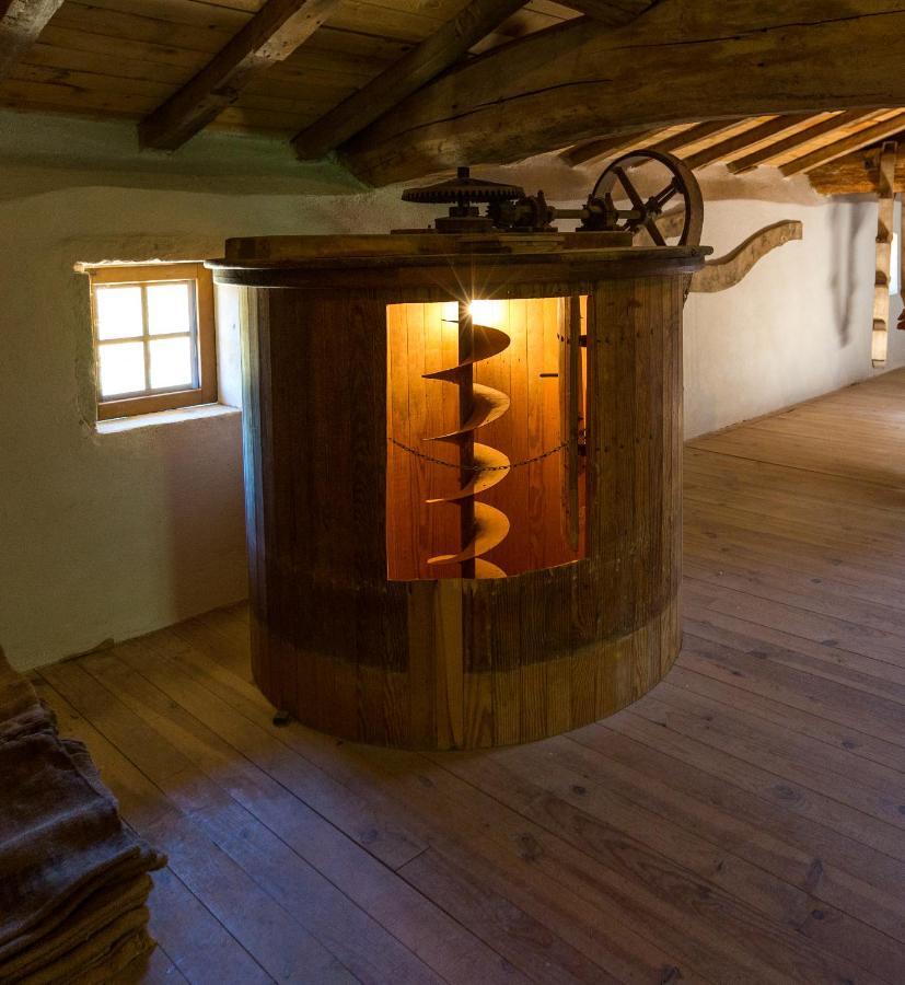 مبيت وإفطار Montceaux Moulin Crozet المظهر الخارجي الصورة